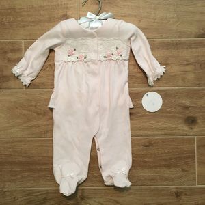 Edgehill Collection Light Pink Footed Onesie. NWT